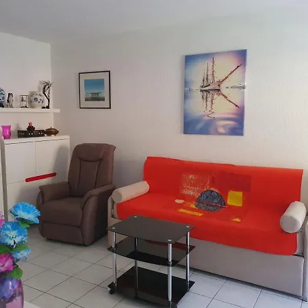 Apartment Yoyo. *